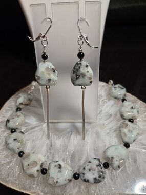 Kiwi Jasper Necklace And Earring Set
